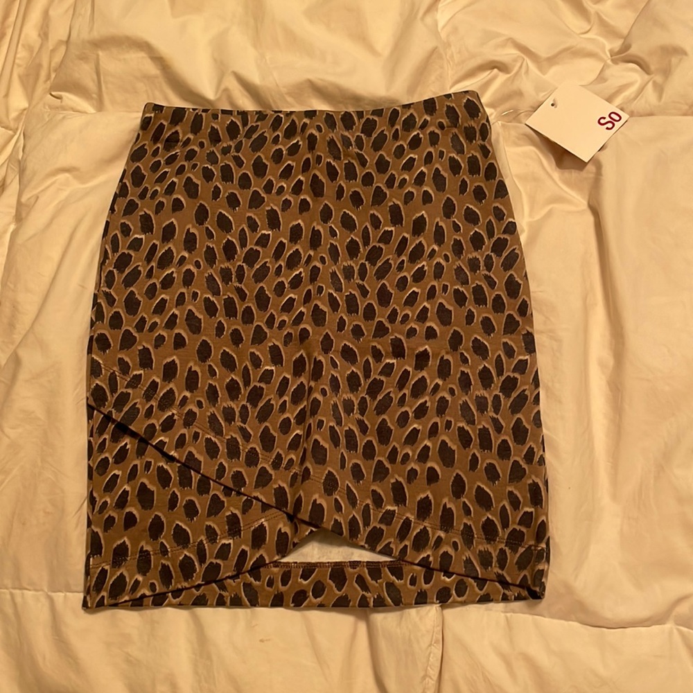 NEW WITH TAG NEVER WORN “So” Brown and Navy Dotted Pencil Skirt